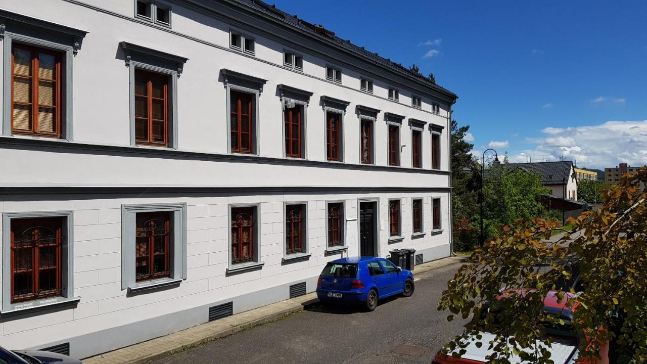 Apartman Spalovka Nový Bor エクステリア 写真
